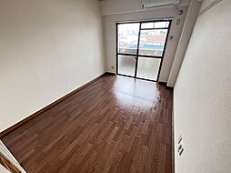 ビレッジ中央 4階1Kのリビング/ダイニング