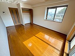 ウイングビル 5階1Kのリビング/ダイニング