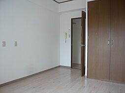 サンパレス横川 8階1Kのリビング/ダイニング