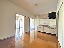 Ａｒｉｓｔａ広島平和大通り 3階3DKのリビング/ダイニング