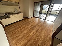 リラティブ古江 3階3DKのリビング/ダイニング