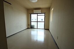 パインハウスI 4階ワンルームのリビング/ダイニング