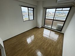 リバーサイドSOGA 2 4階ワンルームのリビング/ダイニング