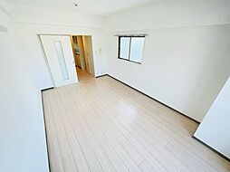 フレア21三滝 8階2LDKのリビング/ダイニング