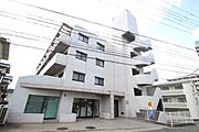 吉川ビル 1階 築32年の賃貸物件