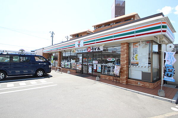 画像20:コンビニ「セブンイレブン広島中須店まで254ｍ」