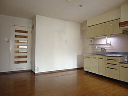 ファーレ高須 4階3LDKのリビング/ダイニング