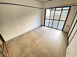 コーポラスマツモトI 4階1DKのリビング/ダイニング