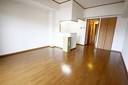 サムティレジデンス平和大通り 9階ワンルームのリビング/ダイニング