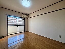 ウイング五日市 4階1Kのリビング/ダイニング