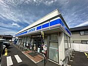 コンビニ「ローソン広島祇園三丁目店まで585ｍ」