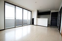 レジデンス大町西館 8階3LDKのリビング/ダイニング