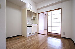 伊藤マンション 4階1DKのリビング/ダイニング