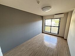 ゼフィルII 2階ワンルームのリビング/ダイニング