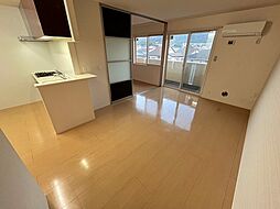 ファイブ　スリー 3階2LDKのリビング/ダイニング