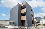伴駅より徒歩10分 2階 築4年の賃貸物件