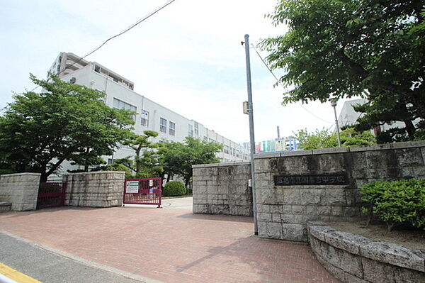 画像21:小学校「私立広島三育学院小学校まで121ｍ」