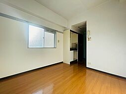 ジューヌボア 4階ワンルームのリビング/ダイニング