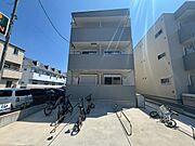 江波駅より徒歩8分 築3年3ヶ月 3階建の賃貸物件