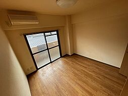 シャンス増岡 2階1Kのリビング/ダイニング