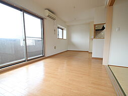 アスティオン早稲田 4階3LDKのリビング/ダイニング