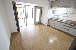 Ｖｉｌｌａ七軒茶屋 3階3DKのリビング/ダイニング