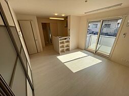 ホワイトリリー 1階1LDKのリビング/ダイニング