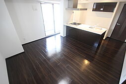 CREST CENTRAL BLDG. 10階1LDKのリビング/ダイニング