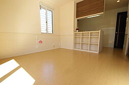 エミネンスIII 1階2LDKのリビング/ダイニング