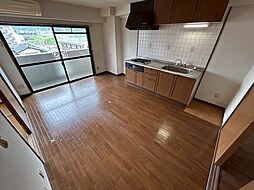 レジャンデールI 4階2LDKのリビング/ダイニング