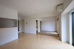 ノーブル千田公園 3階3LDKのリビング/ダイニング