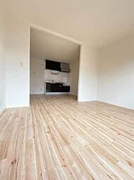 リバーサイドコーポ　B棟 1階1LDKのリビング/ダイニング