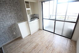 ログポース 4階1DKのリビング/ダイニング