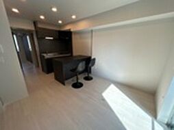 パートリア宮内 102 1階1LDKのリビング/ダイニング