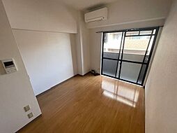 ユーアイビル 7階1Kのリビング/ダイニング