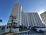 楽々園駅より徒歩8分 築7年 15階建の賃貸物件