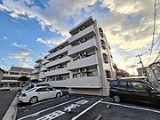 県病院前駅より徒歩7分 1階 築35年6ヶ月の賃貸物件