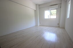 ヒルヴィスタ三滝 4階1LDKのリビング/ダイニング