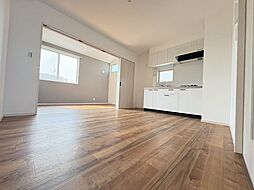 s.a.box寺家A棟 3階1LDKのリビング/ダイニング