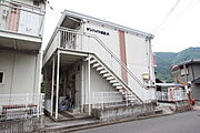 中野東駅より徒歩20分 2階 築38年の賃貸物件