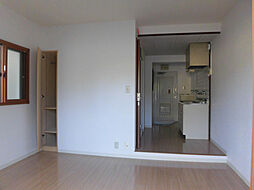 コーポ間 1階ワンルームのリビング/ダイニング