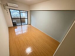 コンフォートNビル 4階1Kのリビング/ダイニング