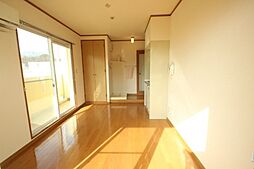 ライネスハイム 3階ワンルームのリビング/ダイニング