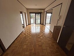 87ｇ　アーバン・ドミール皆賀 2階3LDKのリビング/ダイニング