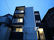 宇品4丁目駅より徒歩11分 築3年7ヶ月 3階建の賃貸物件