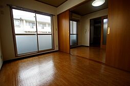 アイランドビル4 2階2DKのリビング/ダイニング