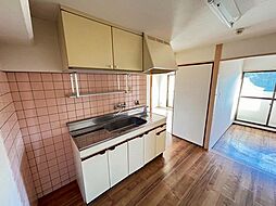 ハイネス江波 8階2Kのリビング/ダイニング