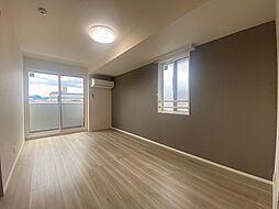 ドゥズィエム串戸 3階1LDKのリビング/ダイニング