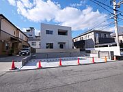 佐伯区役所前駅より徒歩11分 築1年7ヶ月の賃貸物件