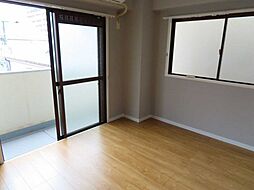 ジョイフル住吉 4階ワンルームのリビング/ダイニング